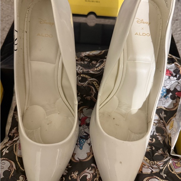 Aldo x Disney Glossy Cream Heels - Picture 1 of 4